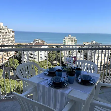Beautiful With Swimming Pool, Terrace And Sea View By Beahost Lignano Sabbiadoro