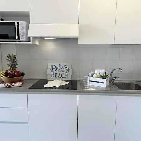 Beautiful With Swimming Pool, Terrace And Sea View By Beahost