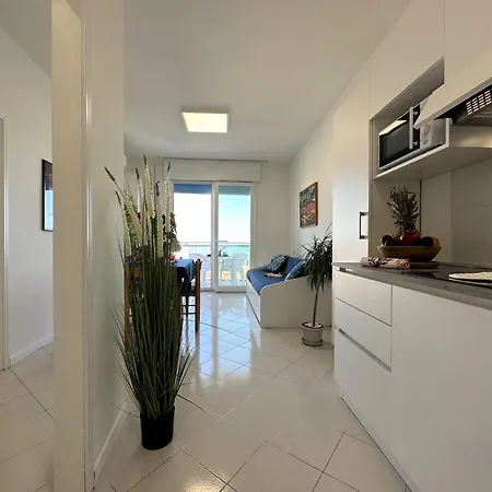 Beautiful With Swimming Pool, Terrace And Sea View By Beahost Apartment